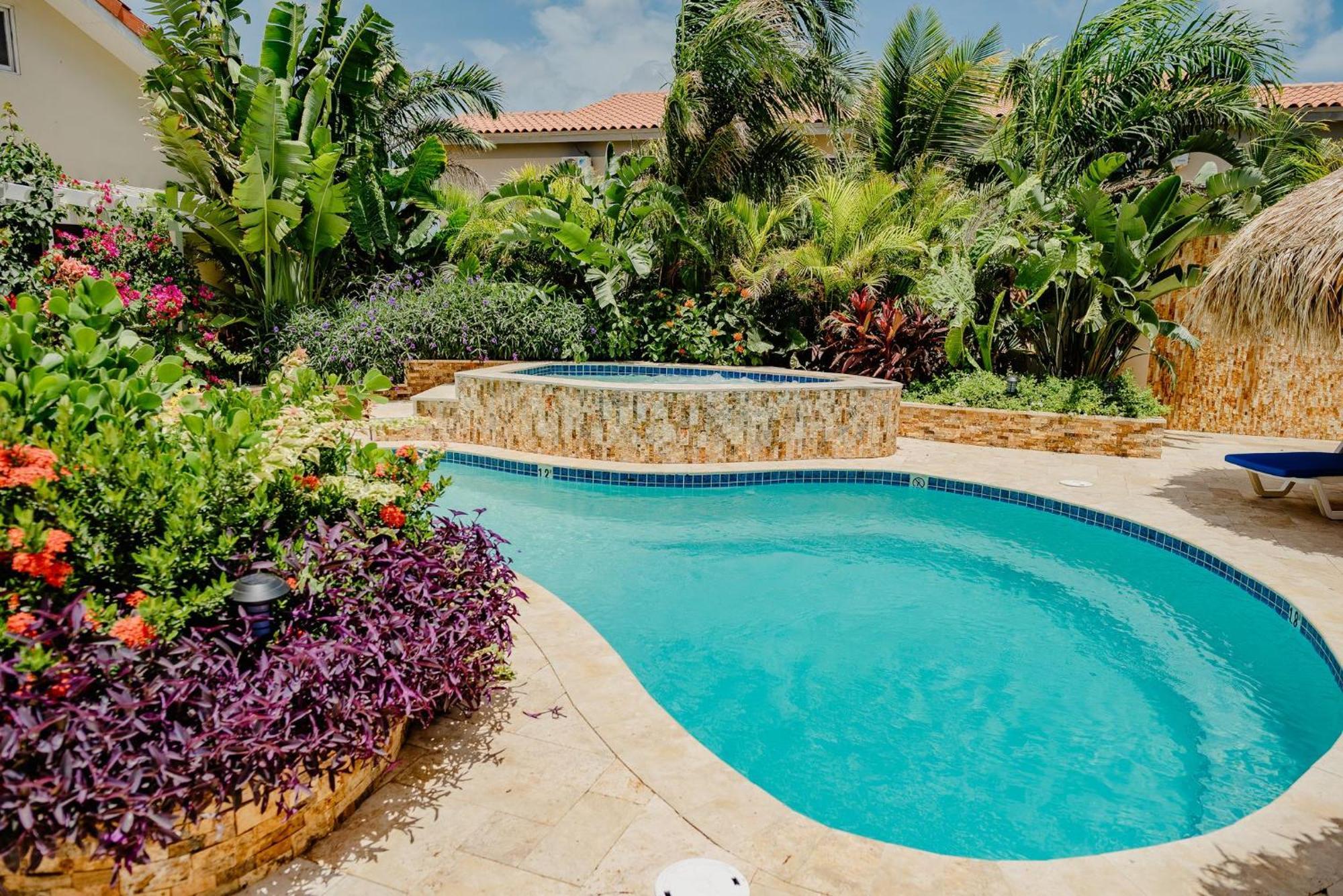 Gorgeous 2-Bedroom Apartment 2 Km From Eagle Beach Palm Beach Luaran gambar