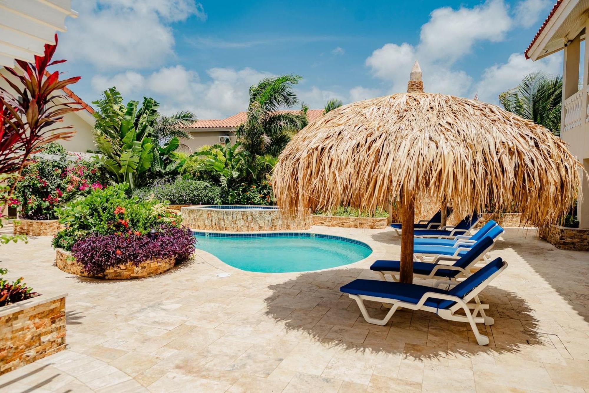 Gorgeous 2-Bedroom Apartment 2 Km From Eagle Beach Palm Beach Luaran gambar