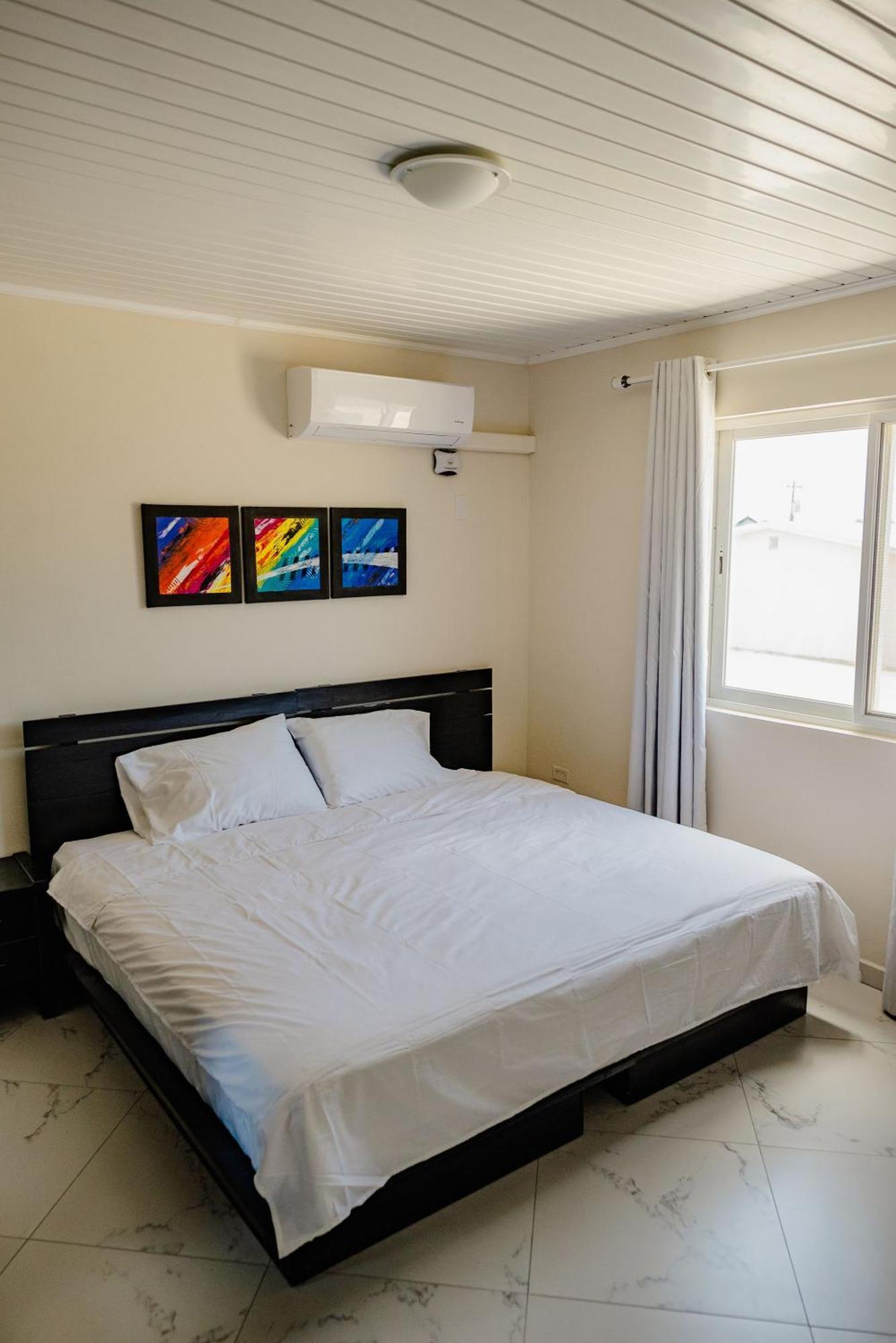 Gorgeous 2-Bedroom Apartment 2 Km From Eagle Beach Palm Beach Luaran gambar