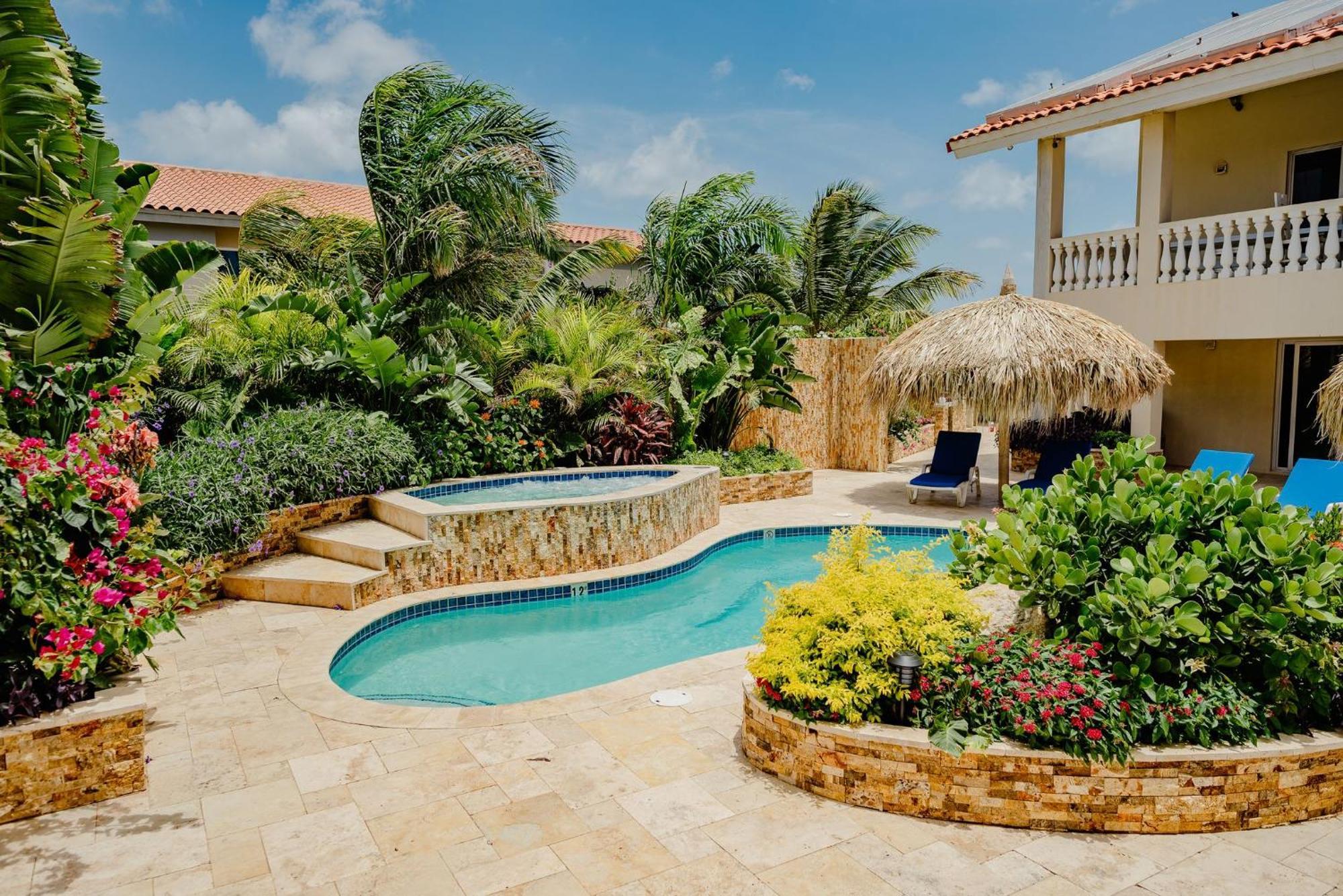 Gorgeous 2-Bedroom Apartment 2 Km From Eagle Beach Palm Beach Luaran gambar