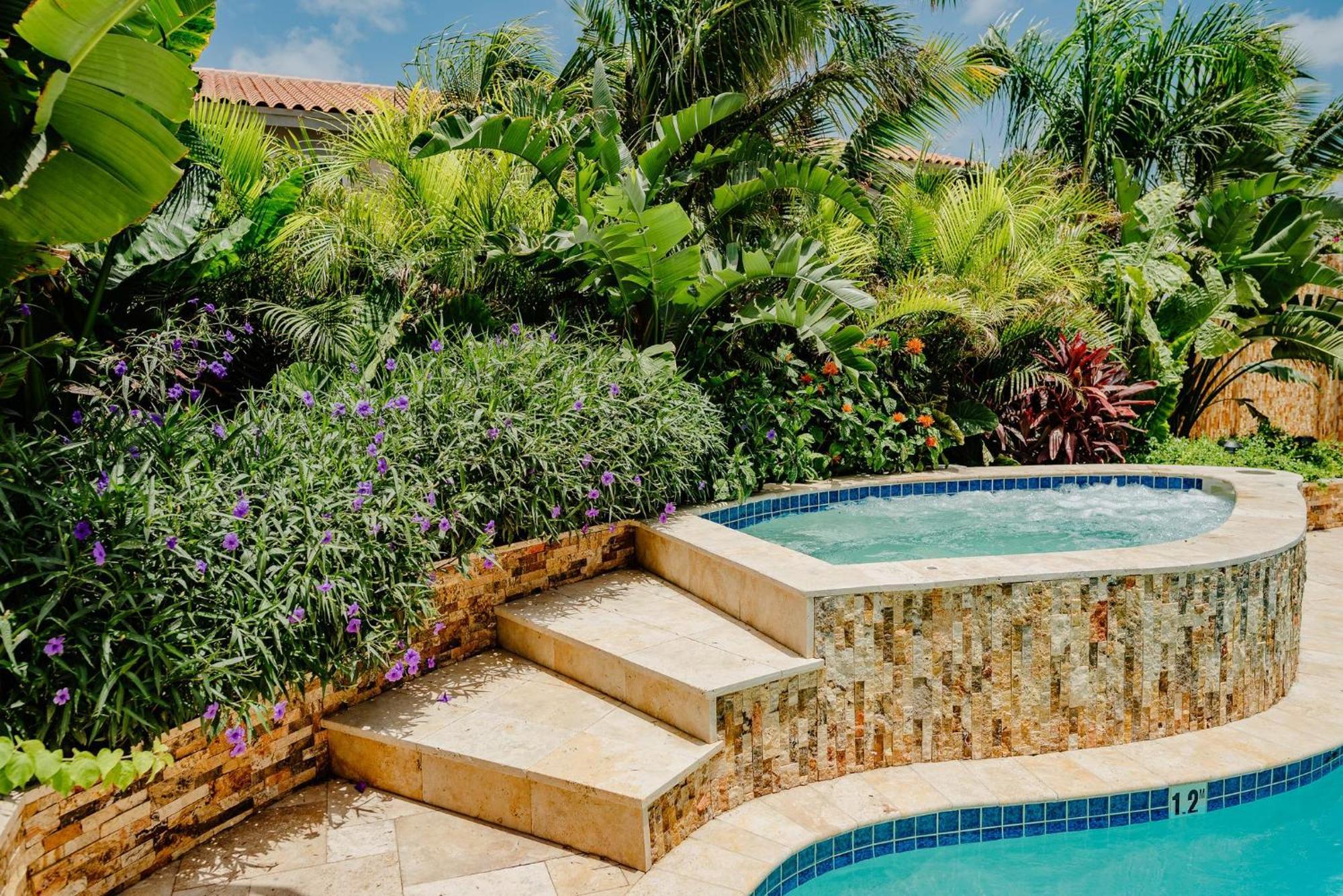 Gorgeous 2-Bedroom Apartment 2 Km From Eagle Beach Palm Beach Luaran gambar