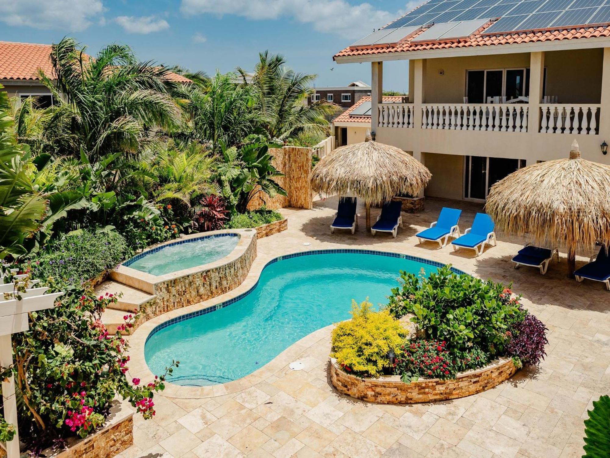 Gorgeous 2-Bedroom Apartment 2 Km From Eagle Beach Palm Beach Luaran gambar